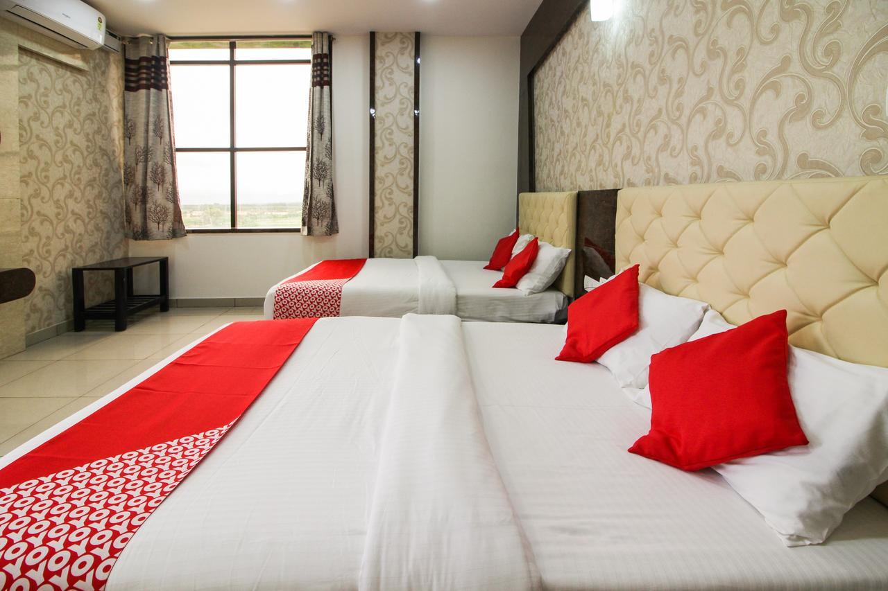 Oyo 15136 Nisarga Lodge Chikmagalūr Dış mekan fotoğraf