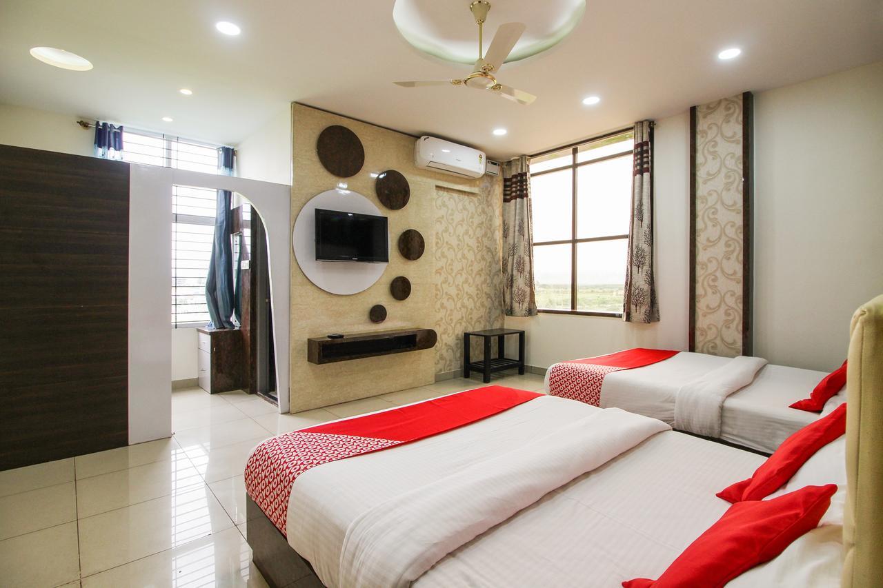 Oyo 15136 Nisarga Lodge Chikmagalūr Dış mekan fotoğraf